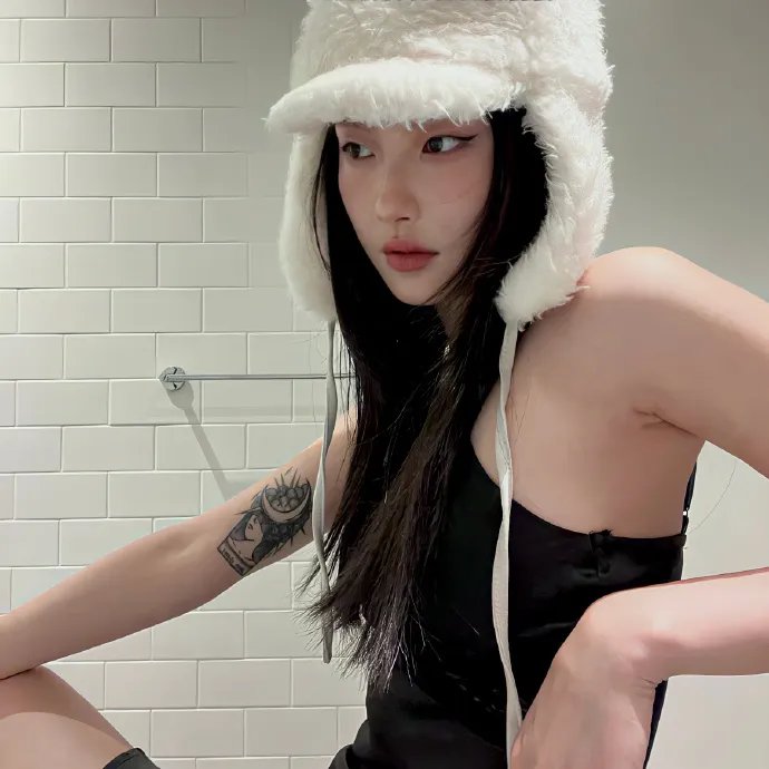 为何是吴秀在